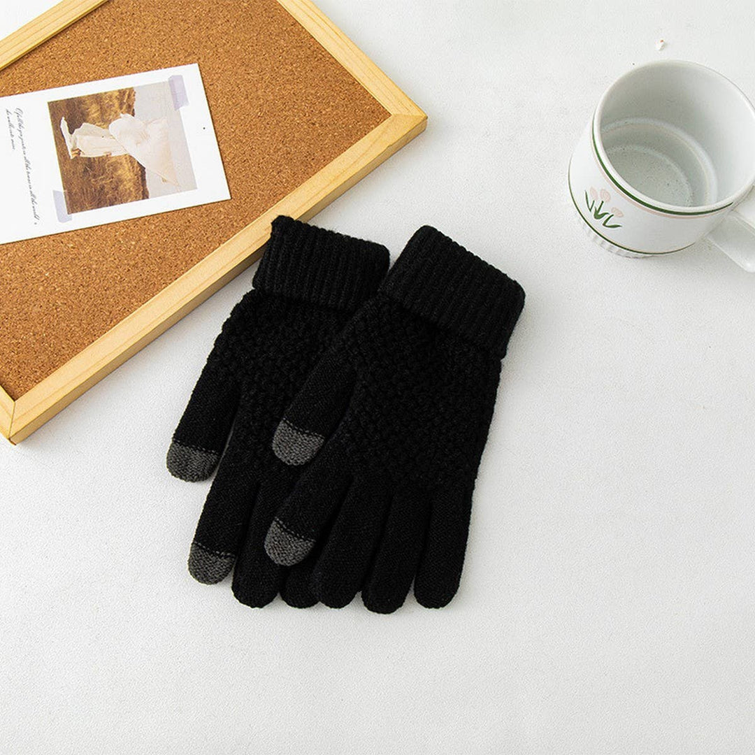 Self-Heating Knit Gloves