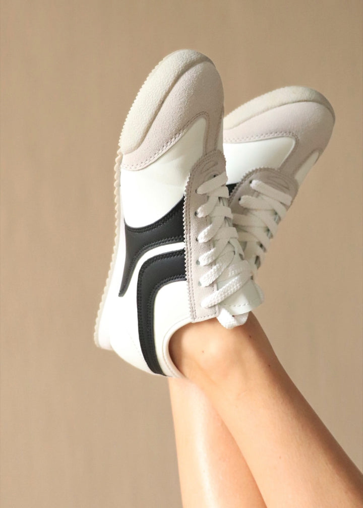 Pavement Pulse Sneakers