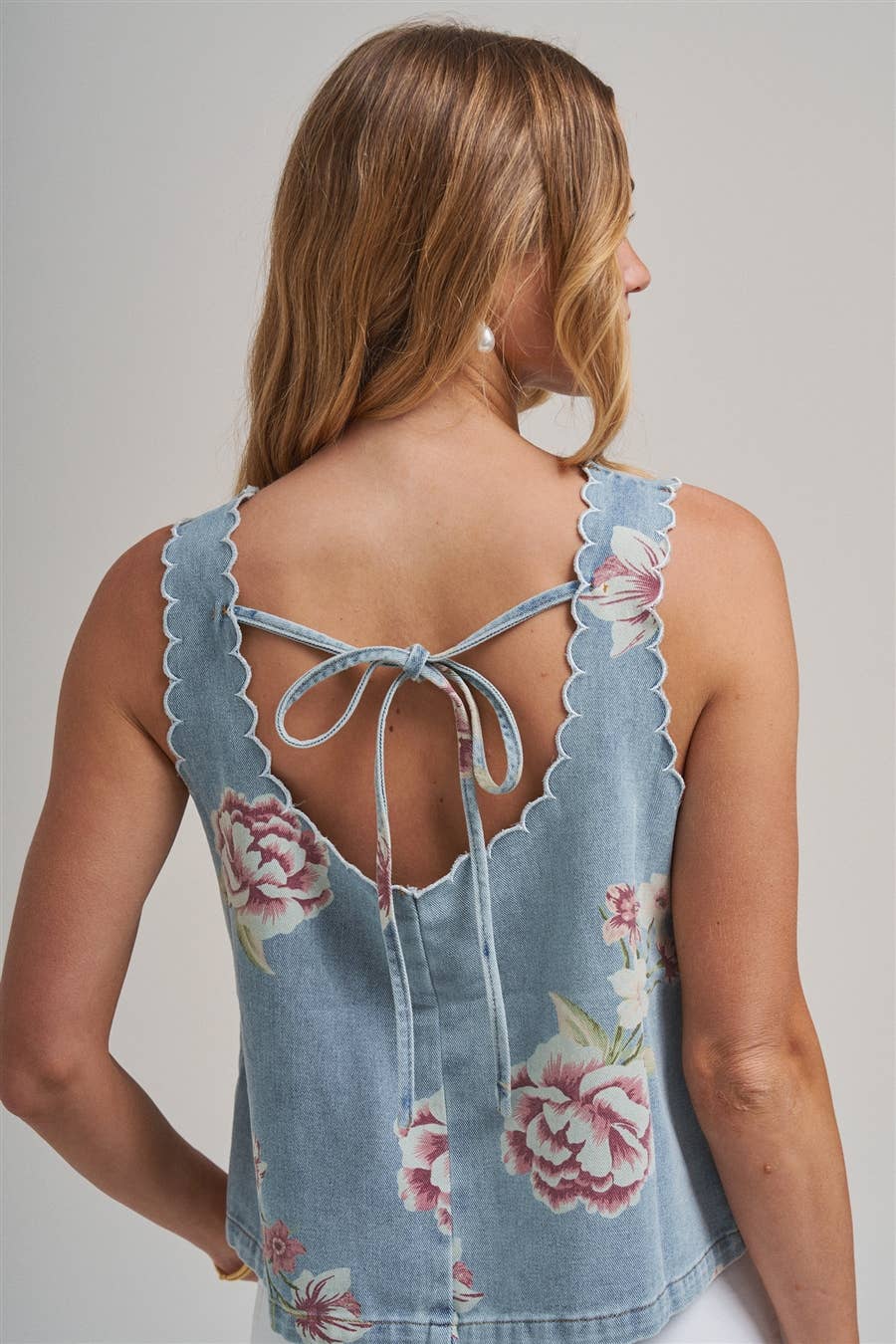 The Vintage Bloom Denim Top 🌸