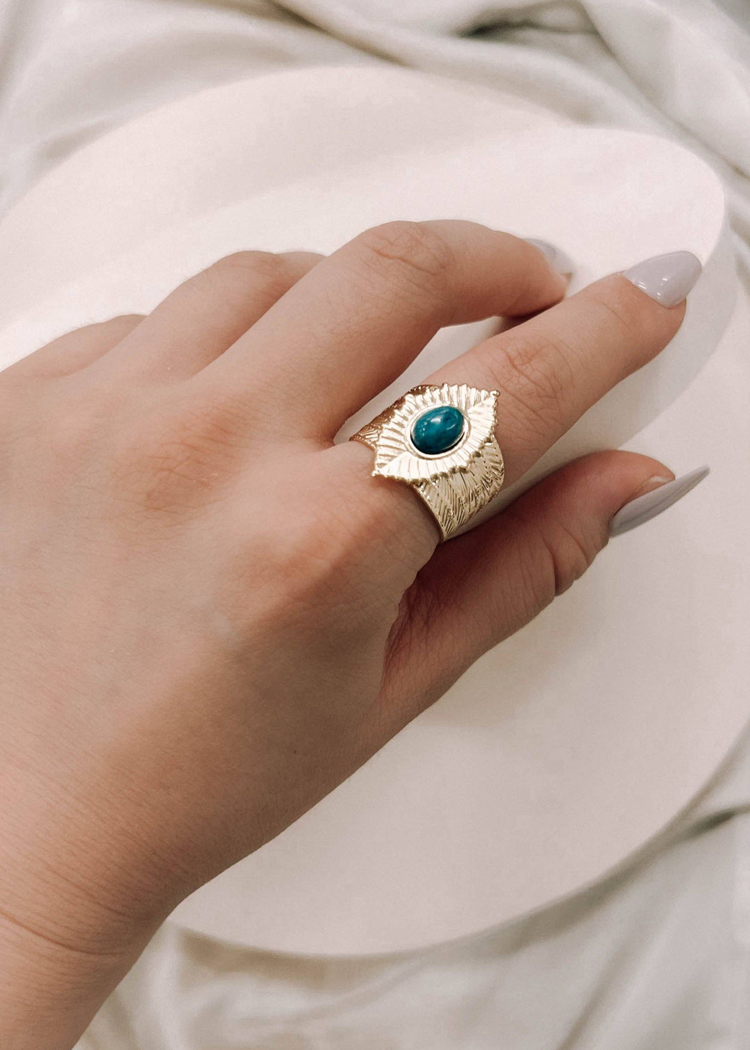 Pono Adjustable Ring