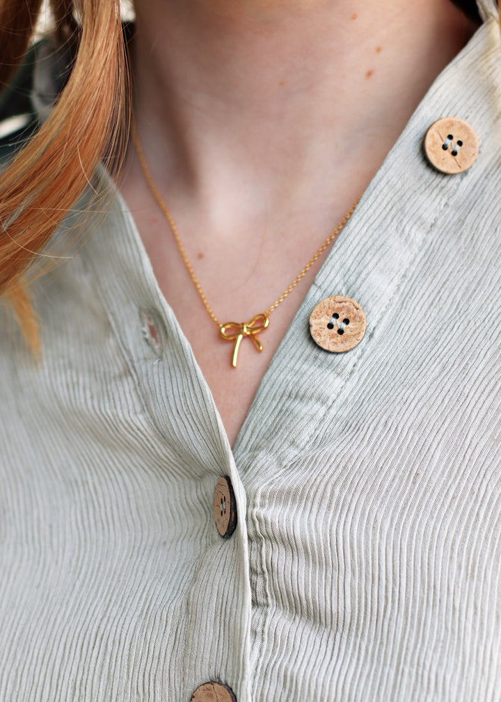 Bow Necklace