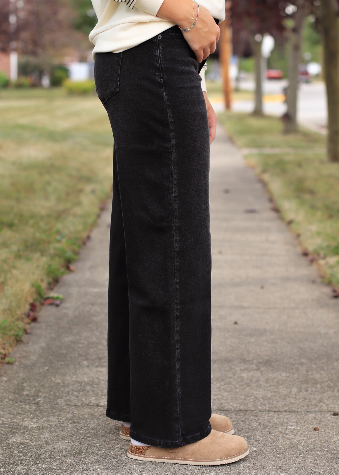 Classic Black Stretch Denim – Slim Fit Jeans