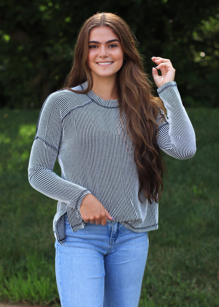Raised Rib Relaxed Top in Black & White