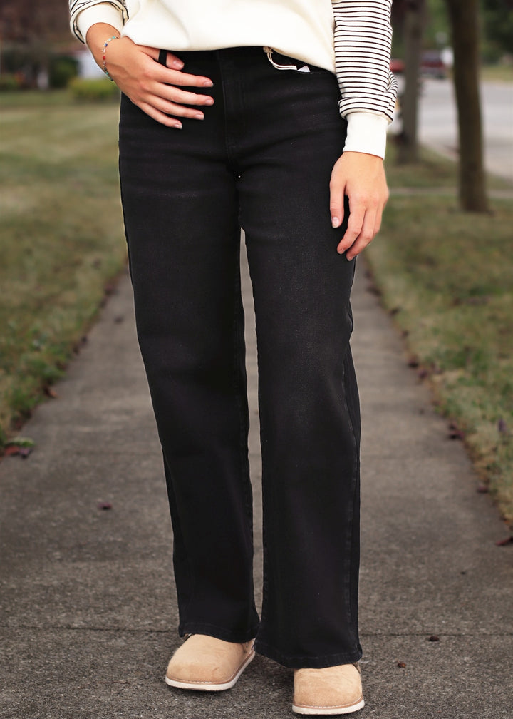 Classic Black Stretch Denim – Slim Fit Jeans
