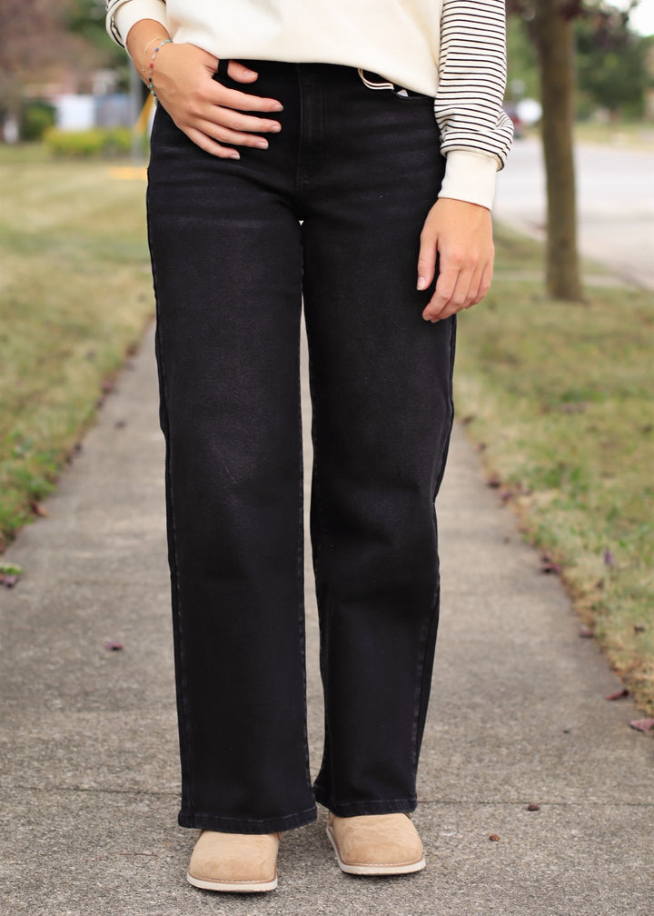 Classic Black Stretch Denim – Slim Fit Jeans
