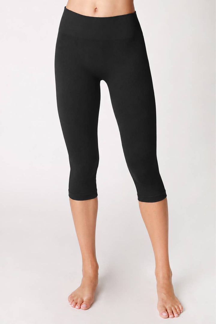 Ribbed Capri Leggings