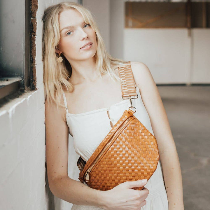RESTOCK Westlyn Woven Bum Bag in Brown