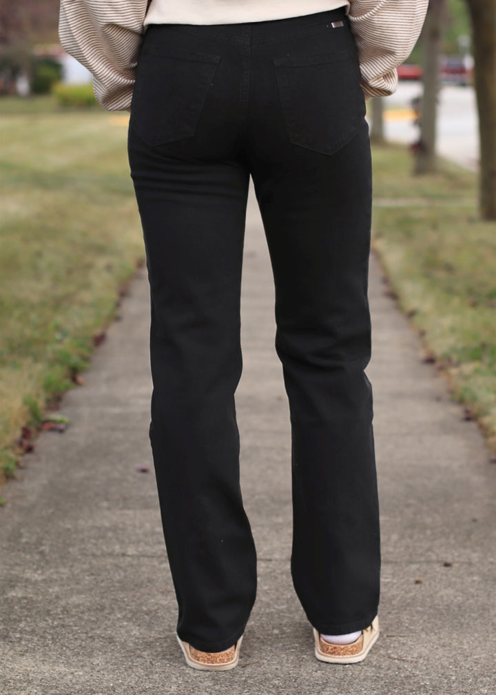 Buick High Rise True Straight Jeans – Black Comfort Stretch
