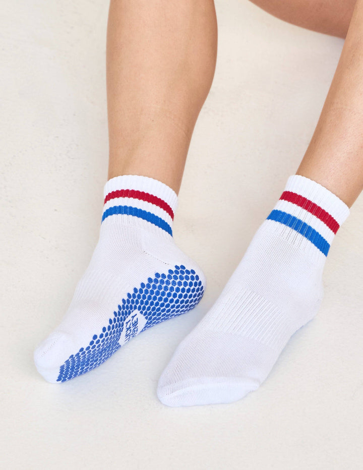 The Boyfriend Grip Sock in Off White &amp; Grey