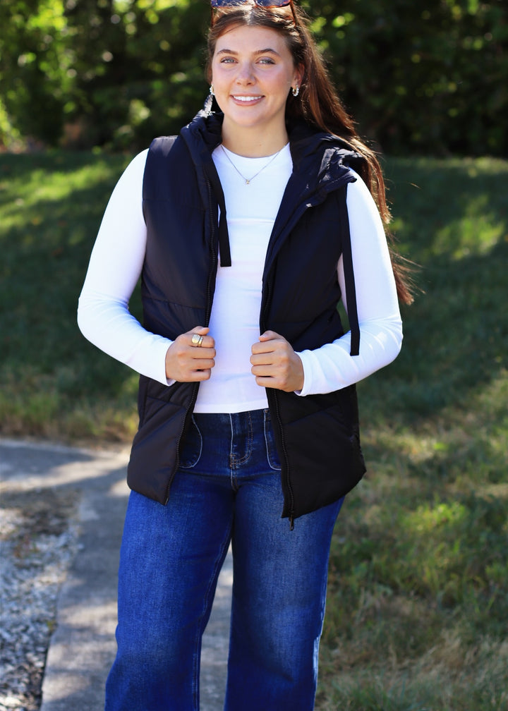 Northbound Longline Vest in Black