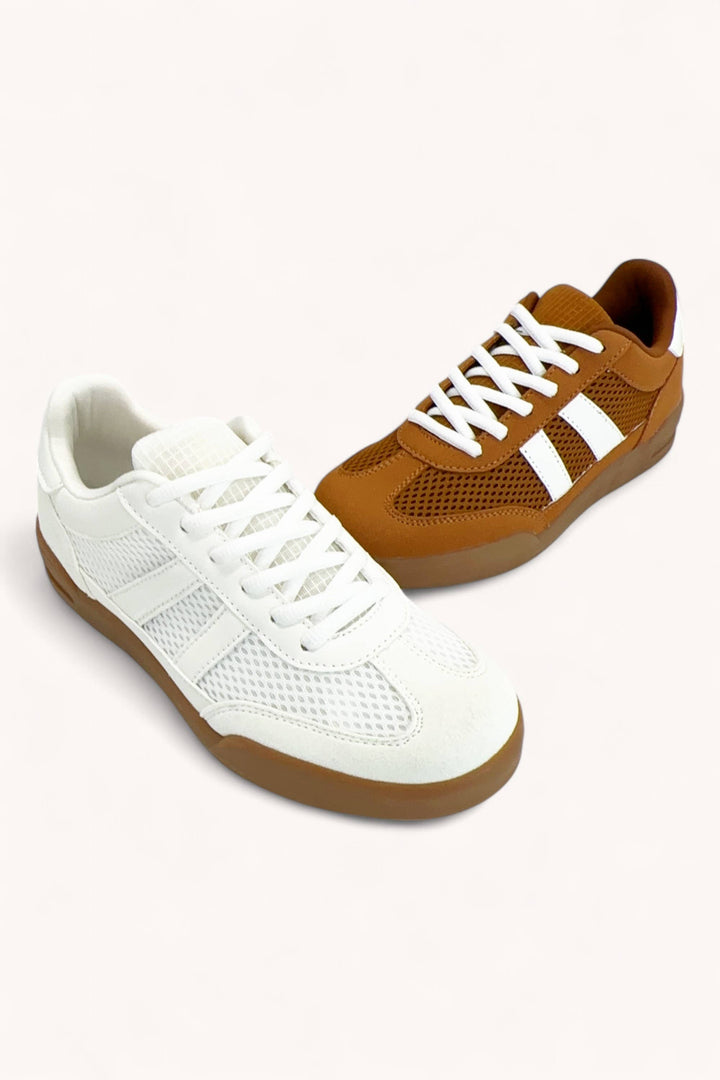 The Rally Court Sneakers in White
