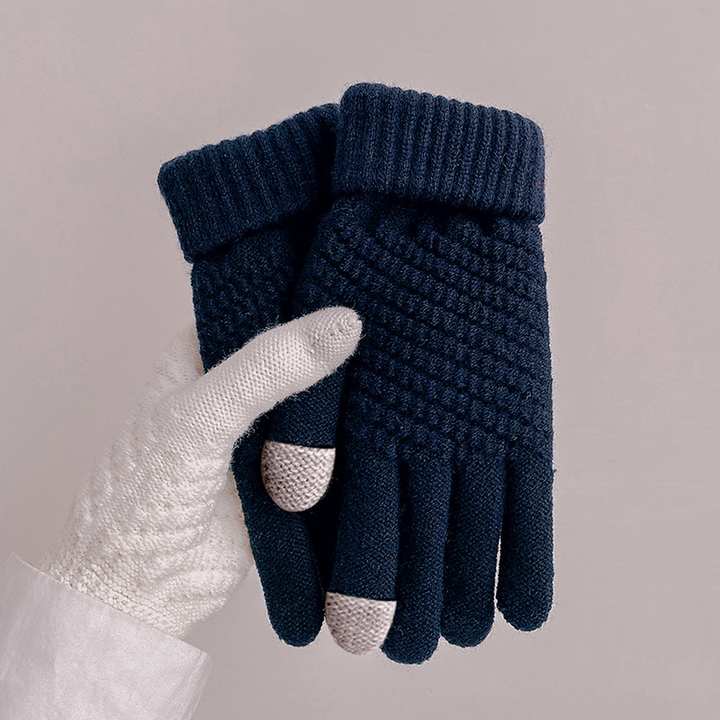 Self-Heating Knit Gloves