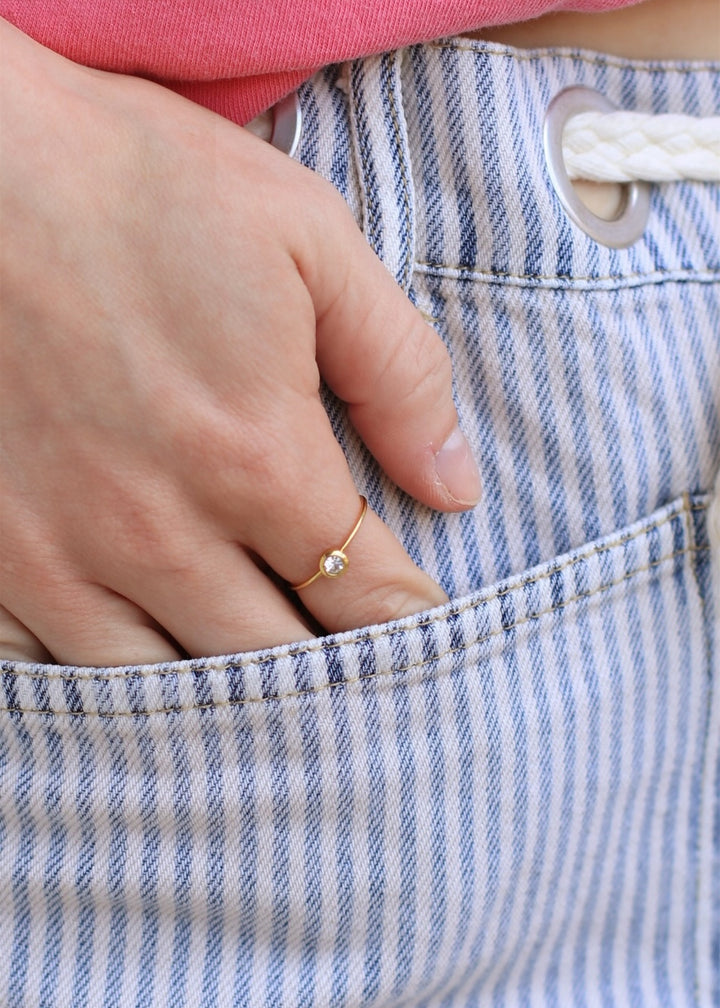 Circle Charm Adjustable Ring | Gold