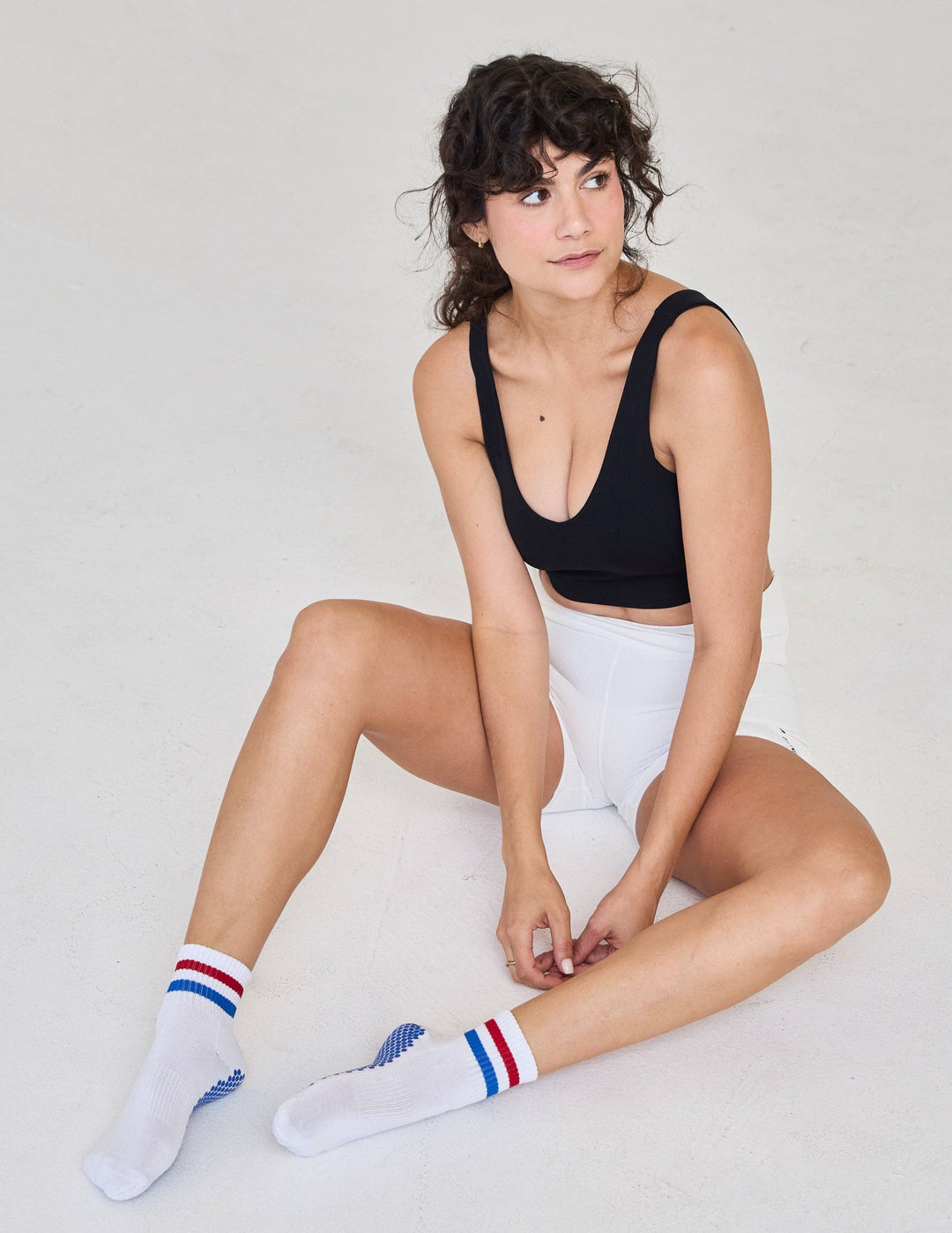 The Boyfriend Grip Sock in Off White &amp; Grey