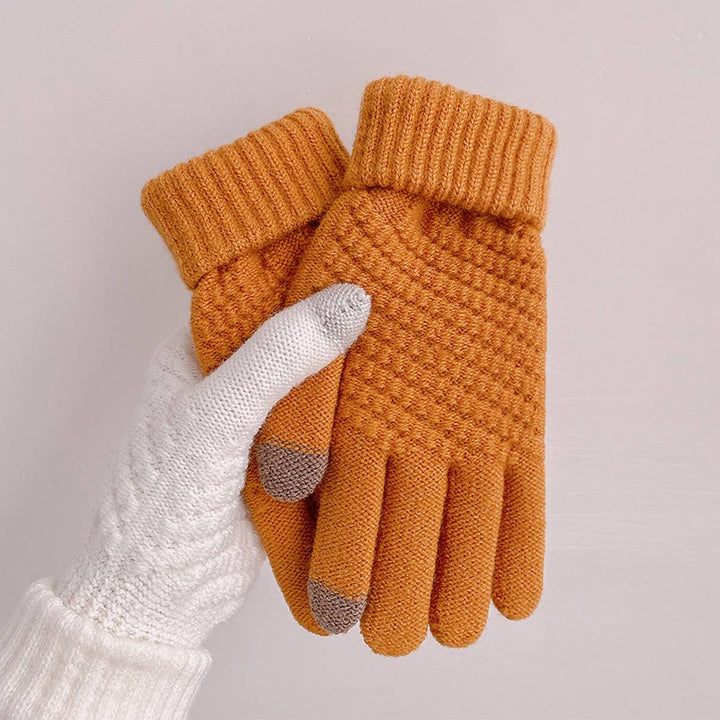 Self-Heating Knit Gloves