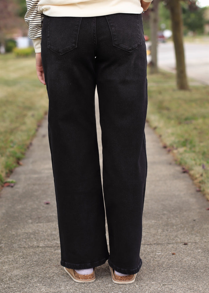 Classic Black Stretch Denim – Slim Fit Jeans