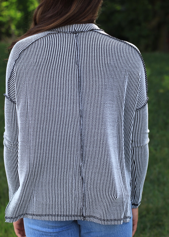 Raised Rib Relaxed Top in Black & White