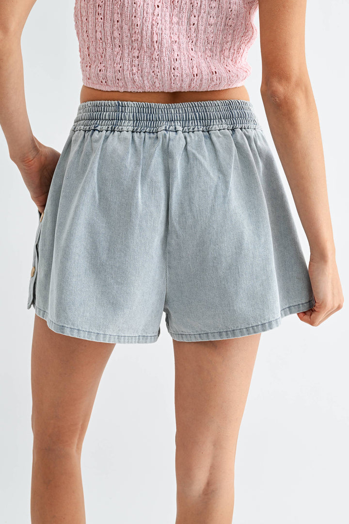 Wash Denim Drawstring Shorts Side Buttons