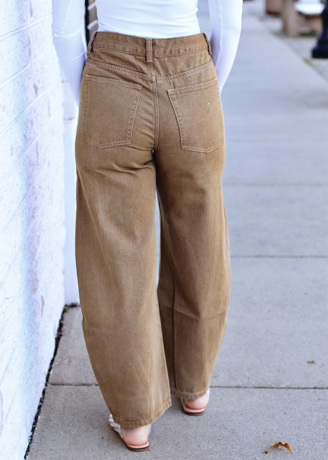 The Vintage Barrel Pant Mid-Rise