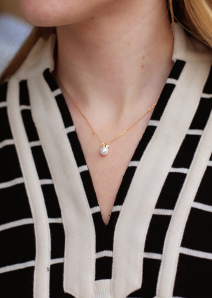 *Sterling Silver Pearl & Zirconia Pendant Necklace