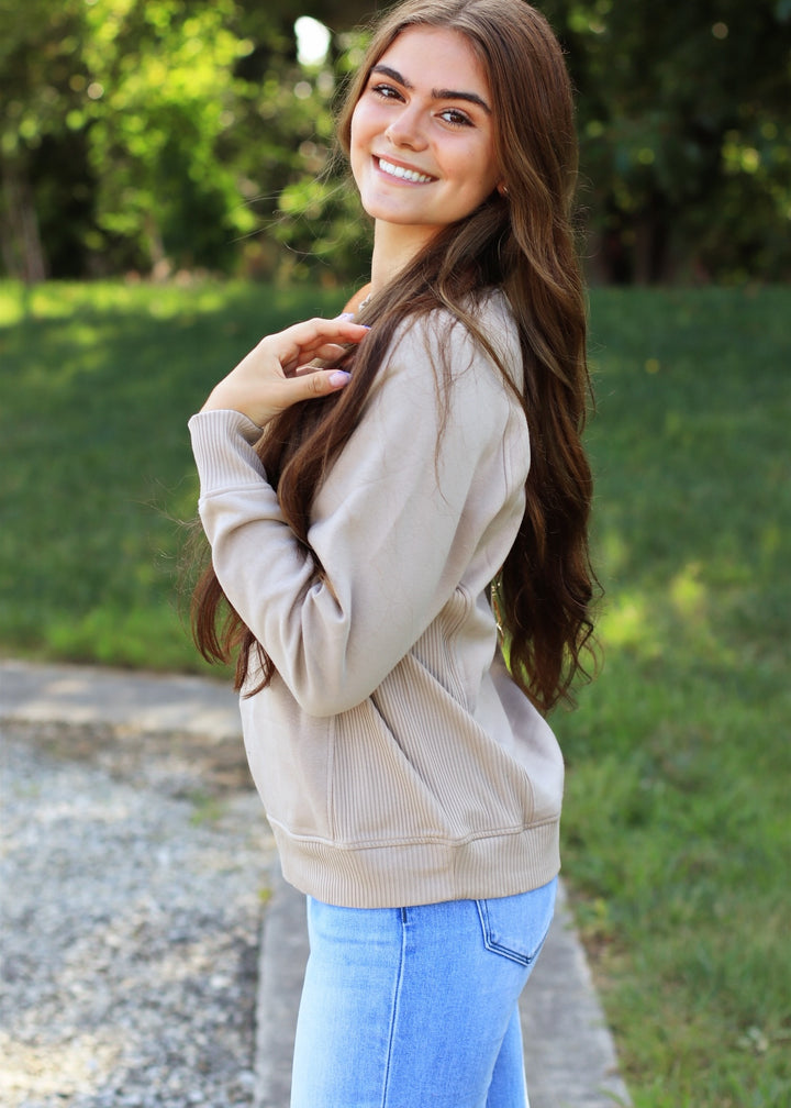The Lottie Fleece Raglan Sweatshirt in Ash Mocha