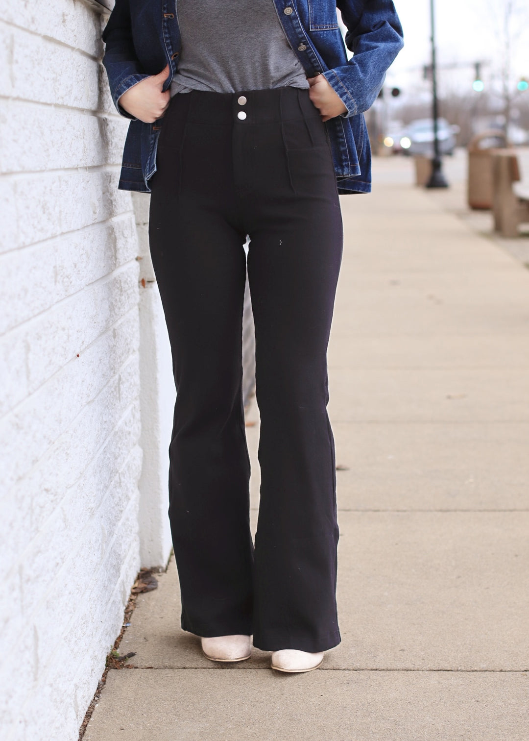 Pintuck Twill Flare Pants in Black