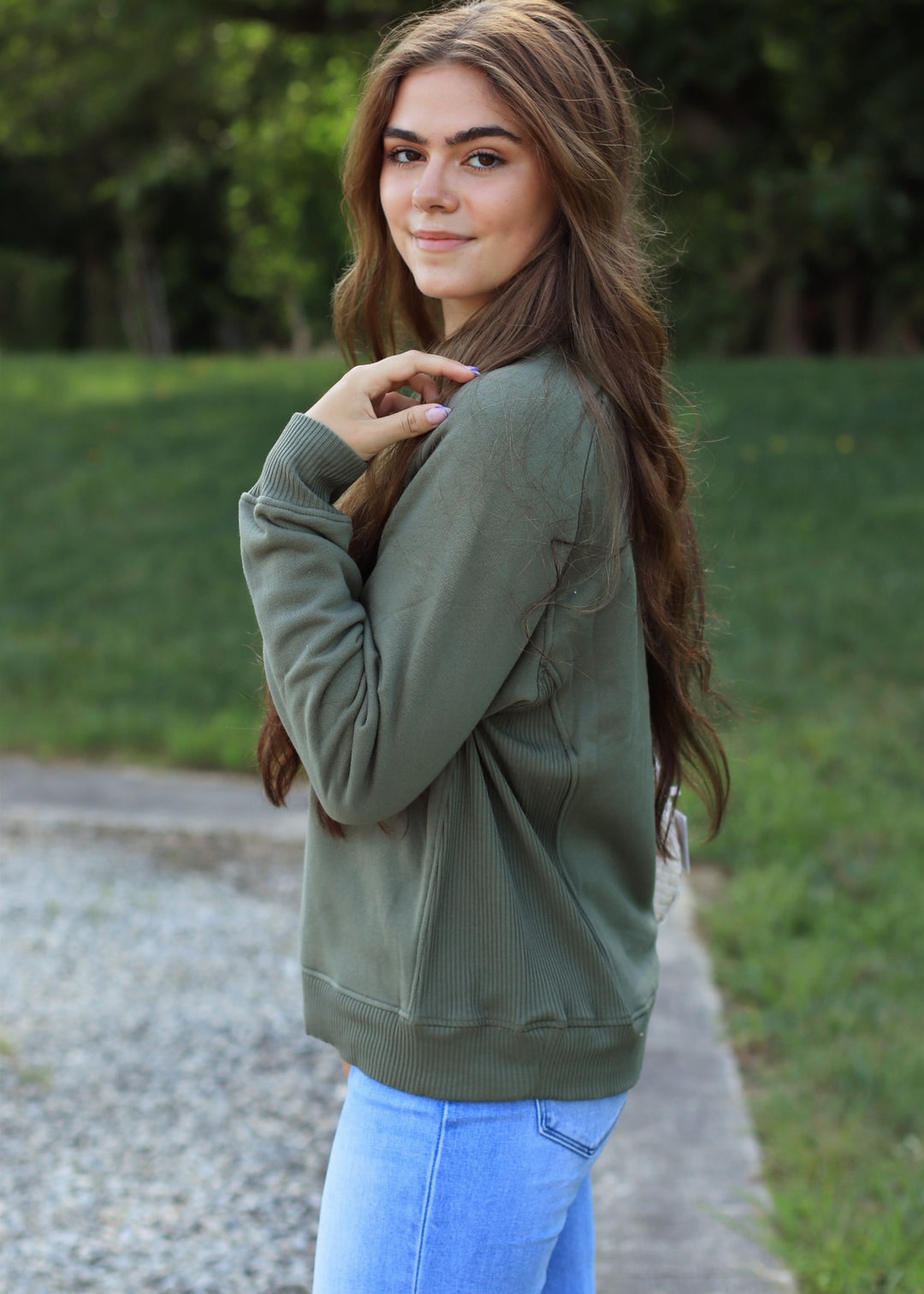 The Lottie Fleece Raglan Sweatshirt in Lt Olive