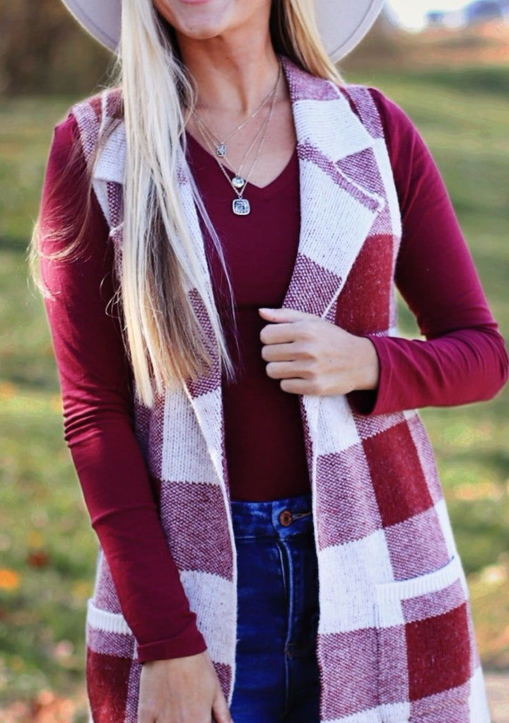 CLEARANCE FINAL SALE Basic Long Sleve V- Neck Top in Burgundy
