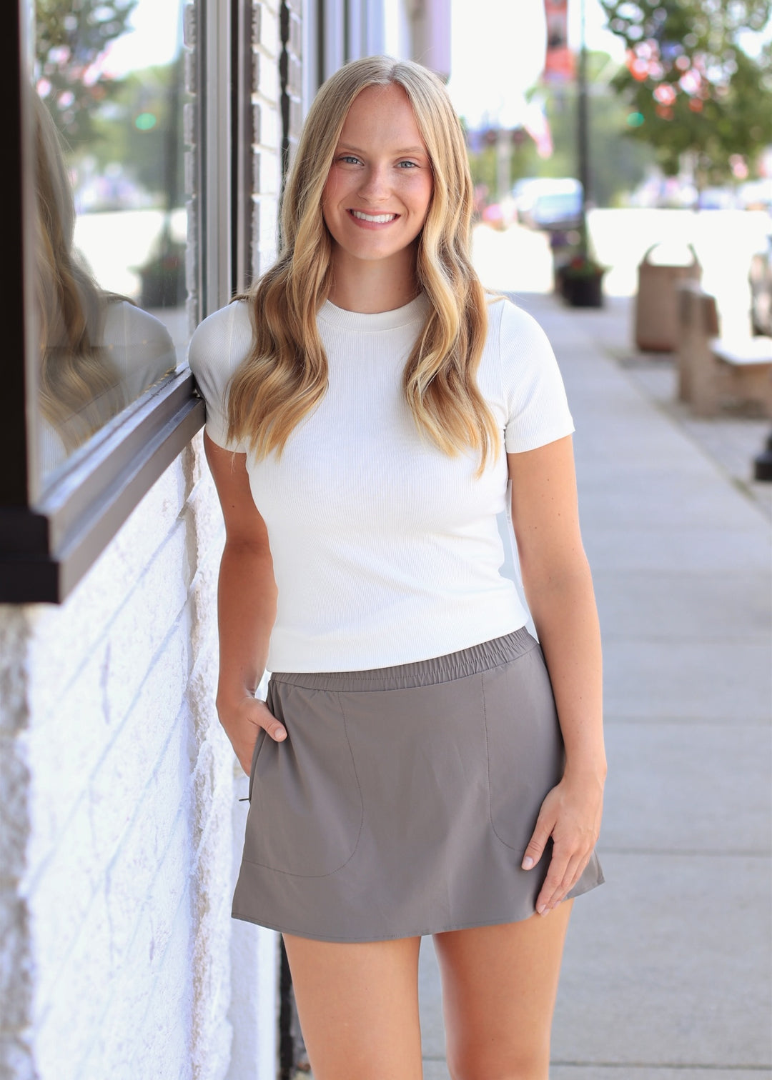 Sculpt A-Line Active Skort in Truffle