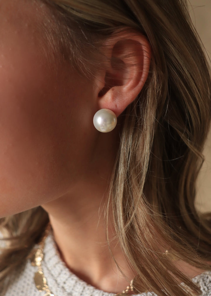 Amrae 18K Gold Non-Tarnish Classic Pearl Stud Earrings