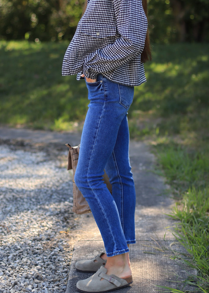 CLEARANCE FINAL SALE  Sara High Rise Slim Straight Denim