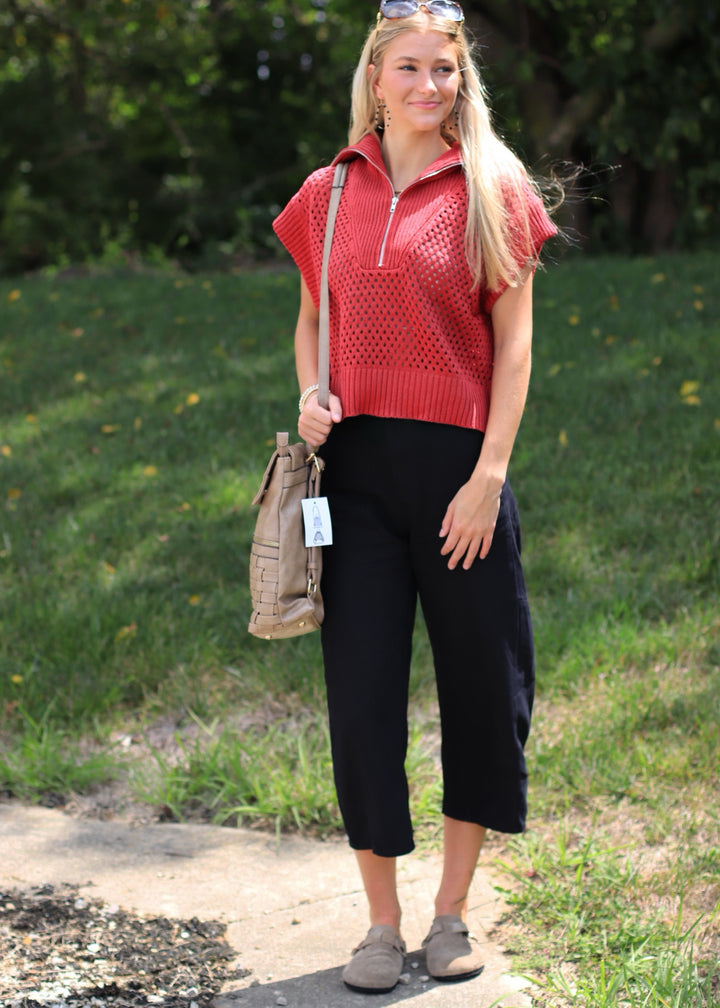 CLEARANCE FINAL SALE Barrel Capri Pants in Black