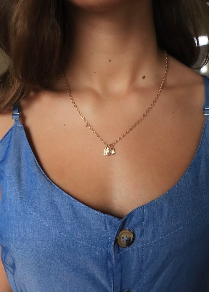 RESTOCK Faceted Glass Baguette Charms Chain Necklace