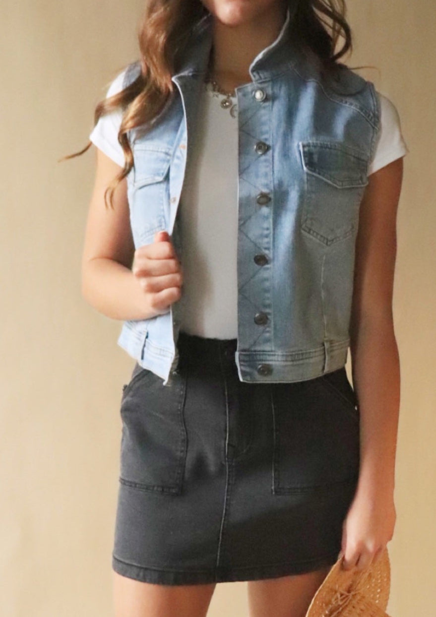 Mary Ann Medium Wash Vest