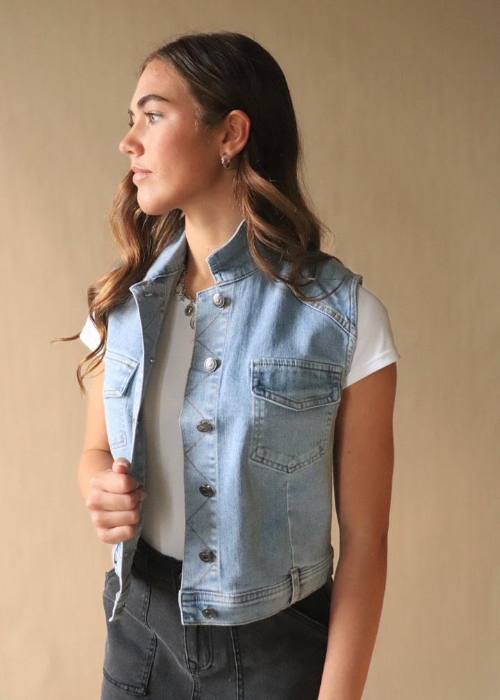 Mary Ann Medium Wash Vest