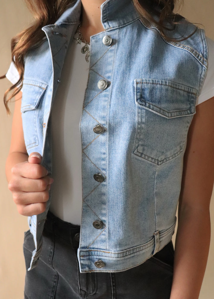 Mary Ann Medium Wash Vest