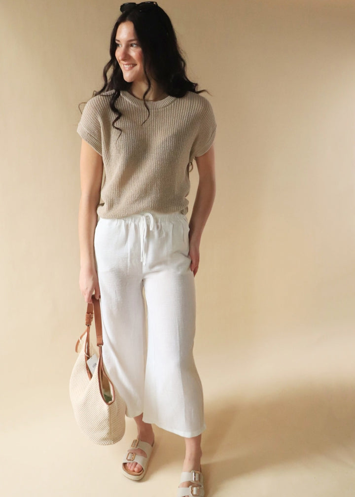 Woven Crep Cropped Pants in Off White