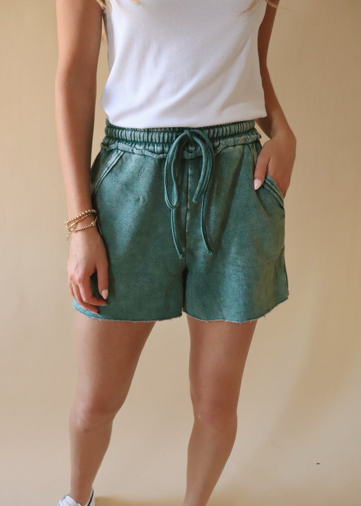 Acid Wash Fleece Drawstring Shorts in Dark Green