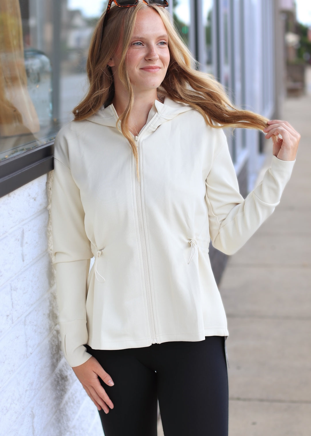 Glide Ribbed Hooded Jacket in Natural