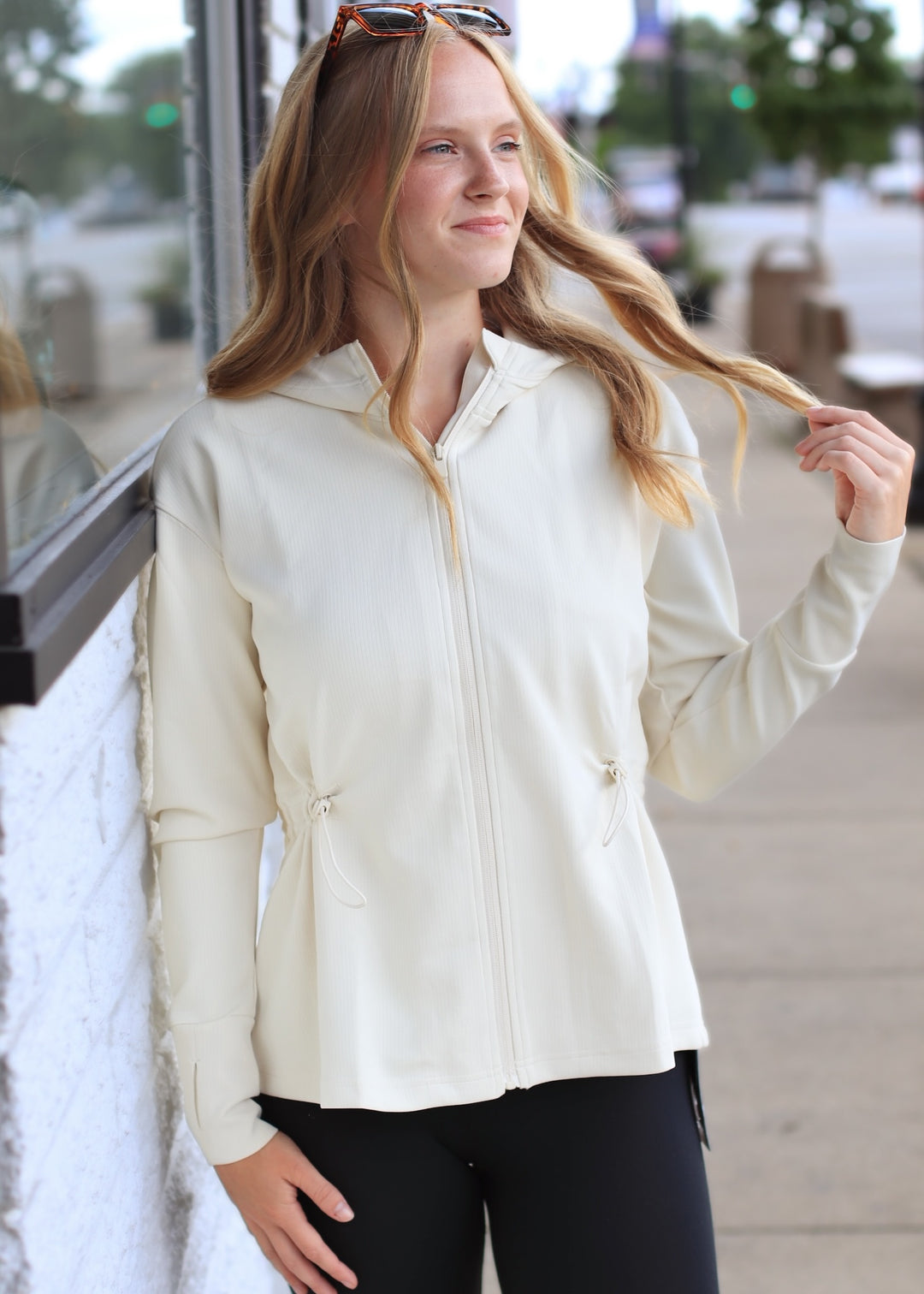 Glide Ribbed Hooded Jacket in Natural