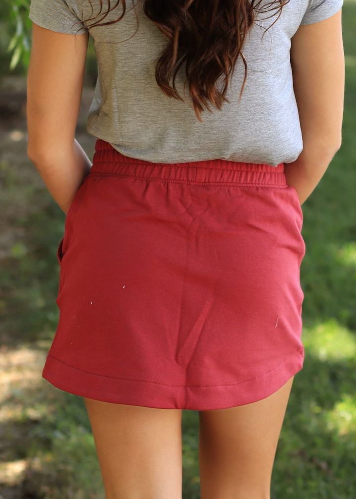 Cloud Zuri Curbed Hem Skort in Red