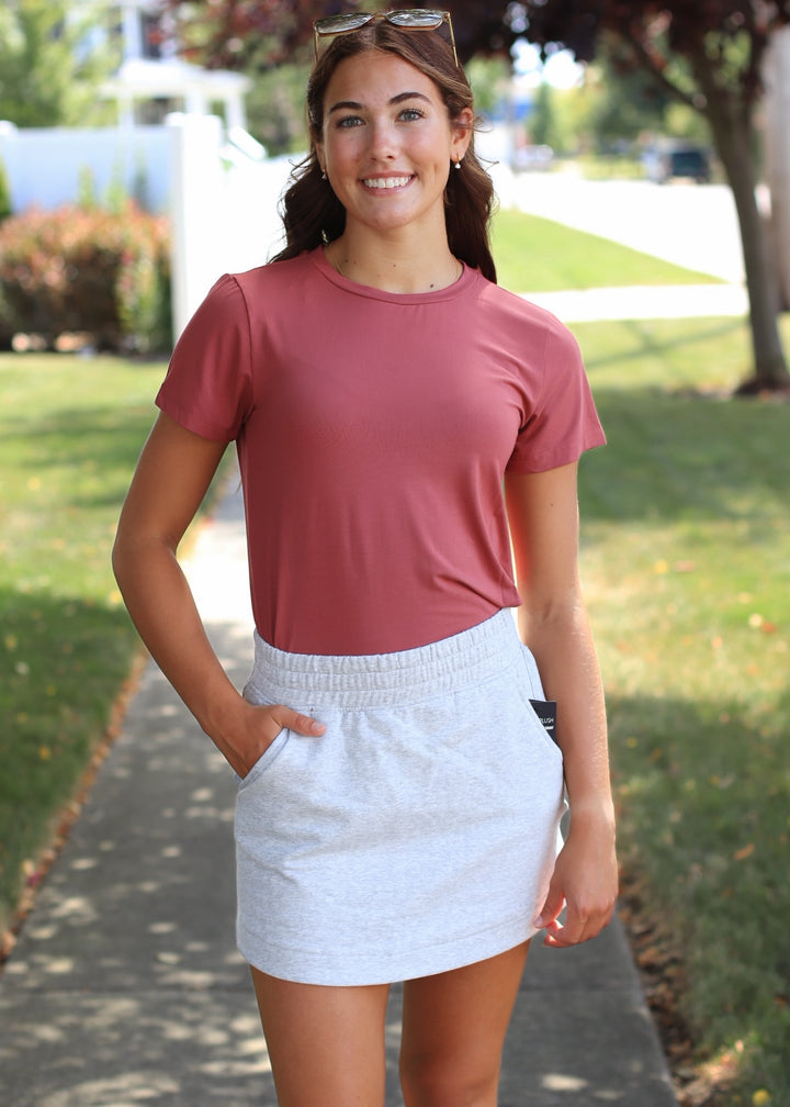 Cloud Zuri Curbed Hem Skort in Heather Grey