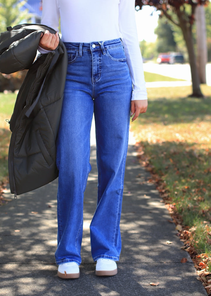 The Nicest Super High Rise Wide Jean
