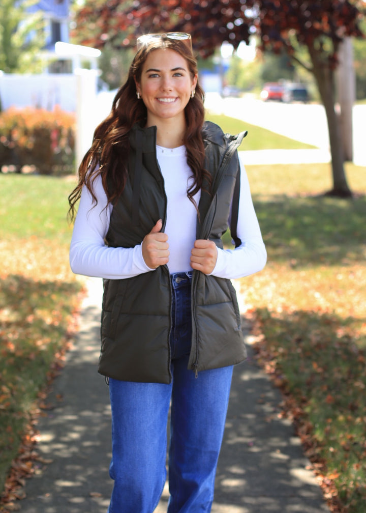 Northbound Longline Vest in Olive