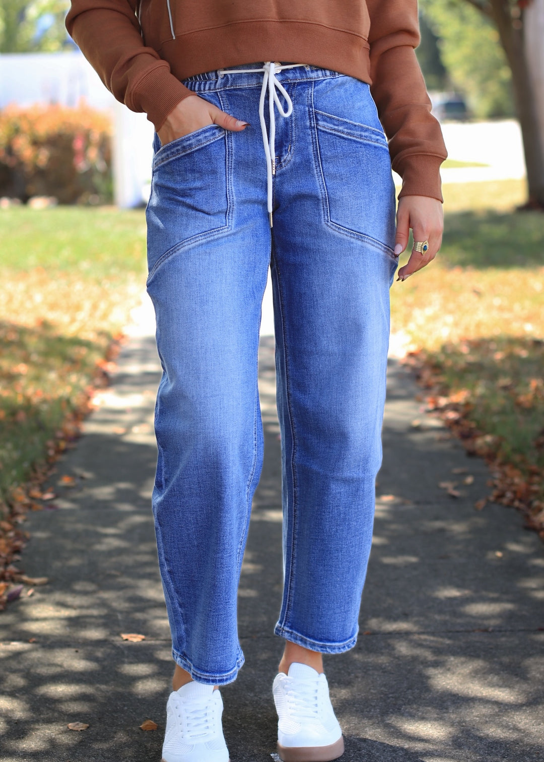 The Atelier Barrel Jean - UPSTANDING