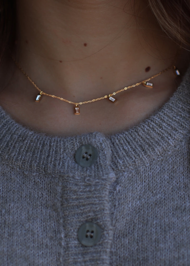 Minimal Rectangle Rhinestone Necklace | Gold