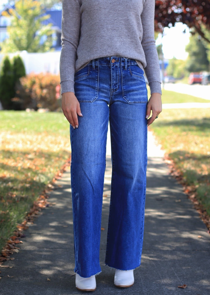 Mid Rise Fit Wide Leg With Front Patch Pocket
