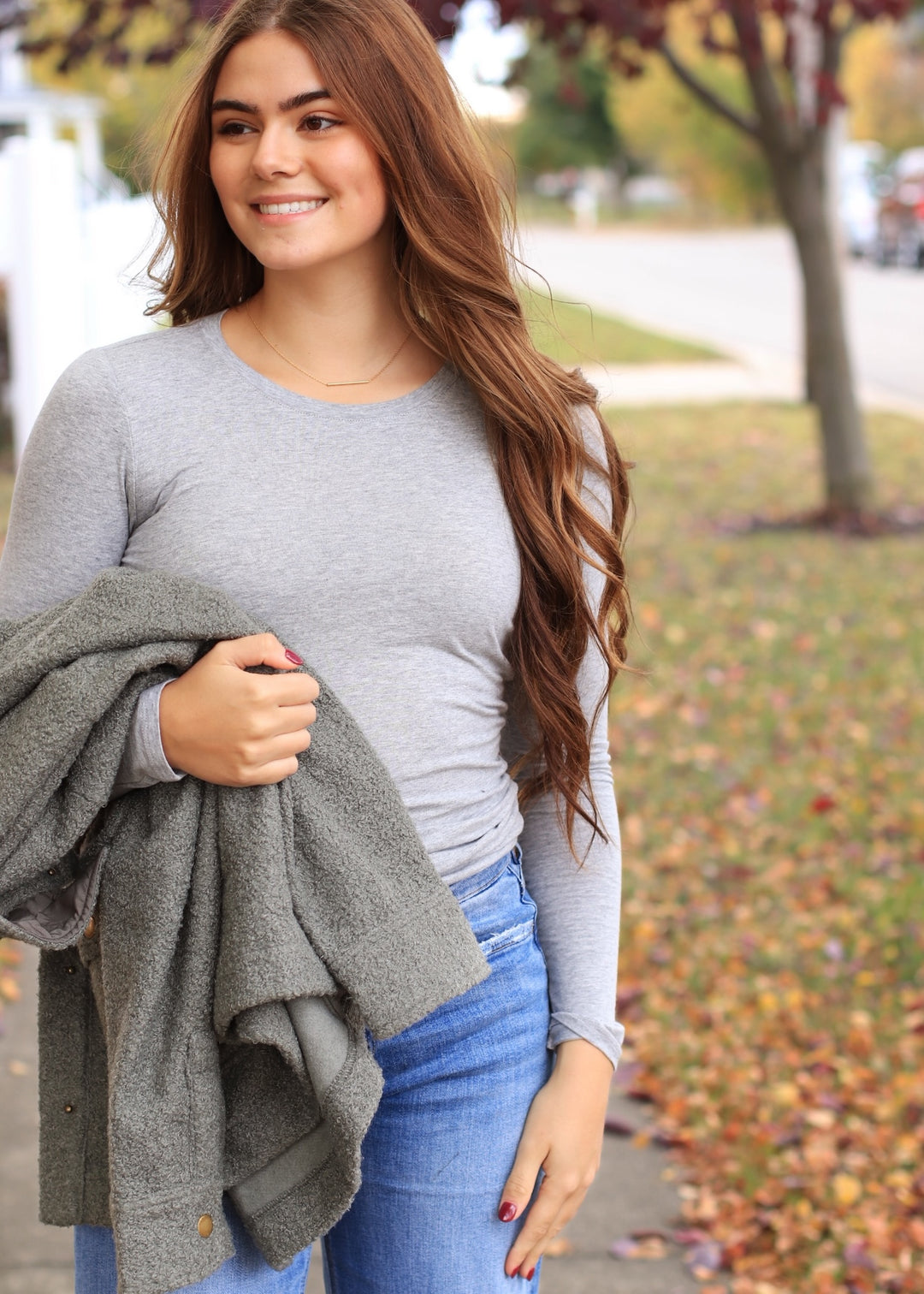 The Everyday Essential Tee in Light Heather Grey