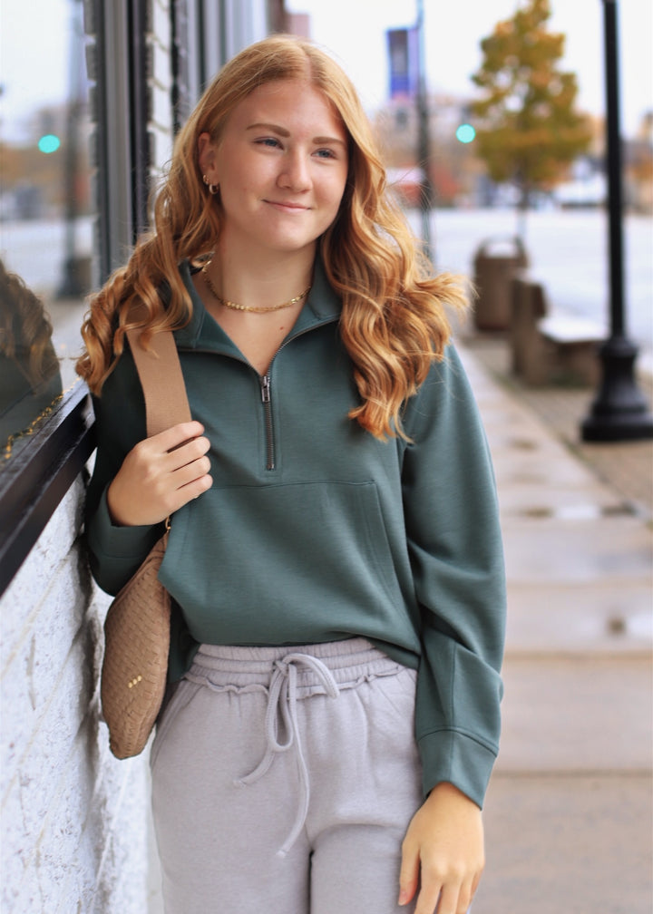 DOORBUSTER  The Jet Set Pullover in Dark Forest