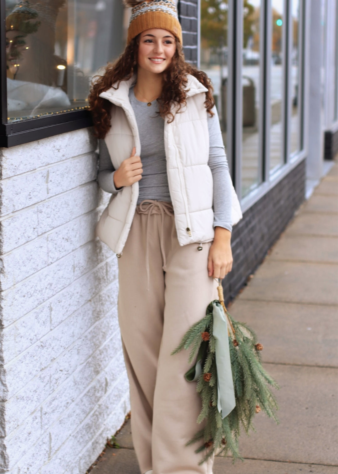 DOORBUSTER High Neck Puffer Vest in Sand Beige